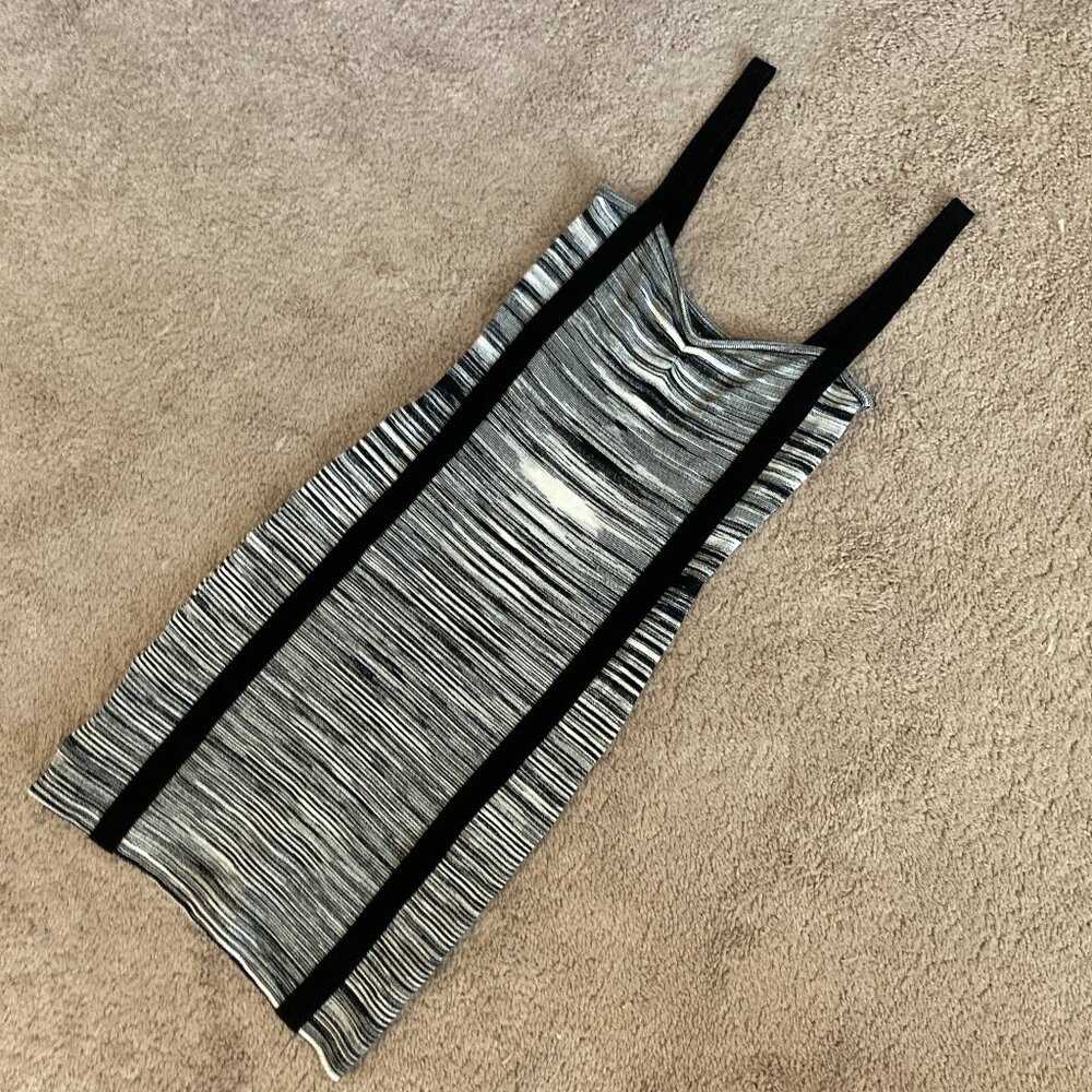 bebe black and white bodycon dress size XS